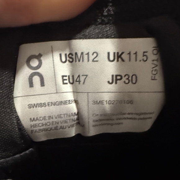 On Cloudsurfer Trail Waterproof Black Men’s Running Shoes - Picture 3 of 13